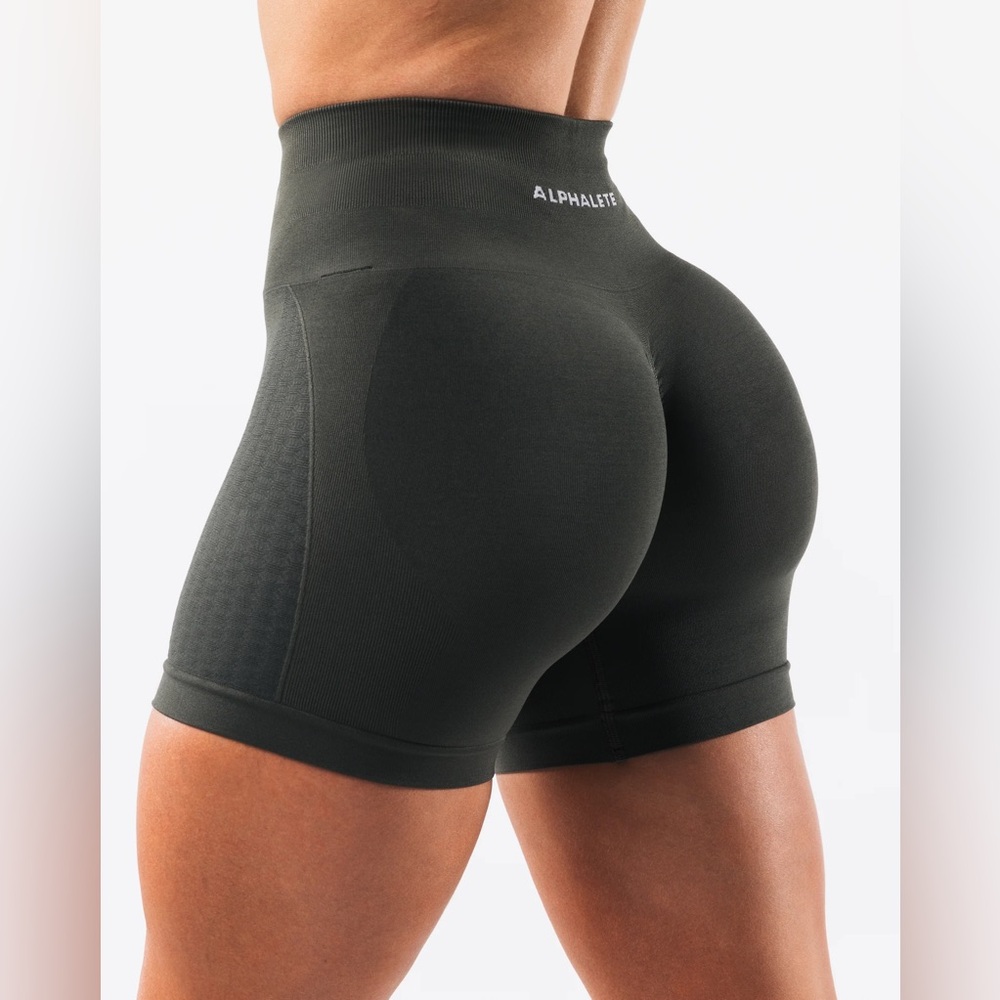 AMPLIFY CONTOUR SHORT 5" - color Mountain Top (worn once)
